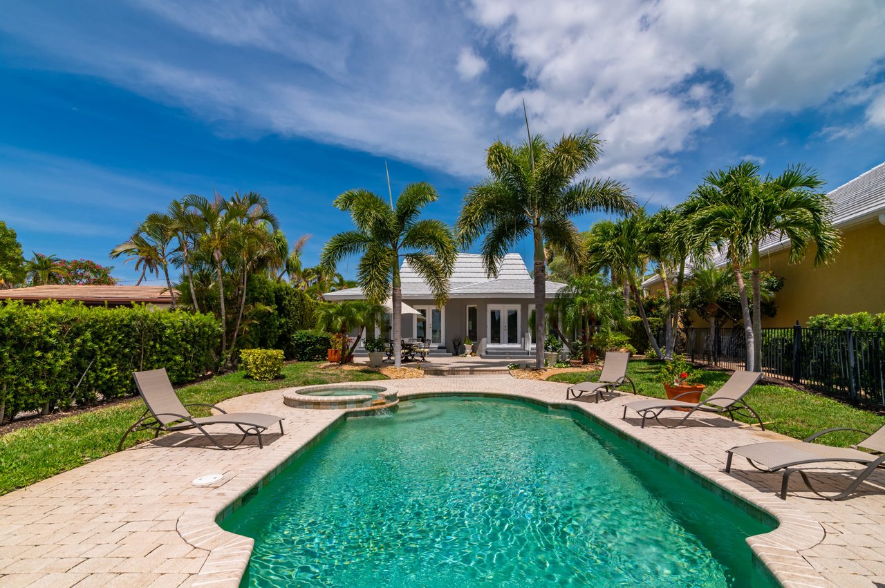 Prestigious Address in Lido Shores