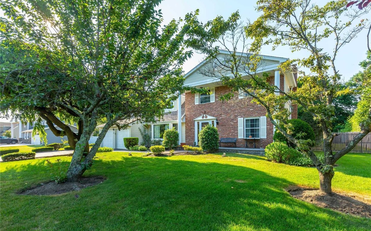 31 Victor Ln, Woodbury