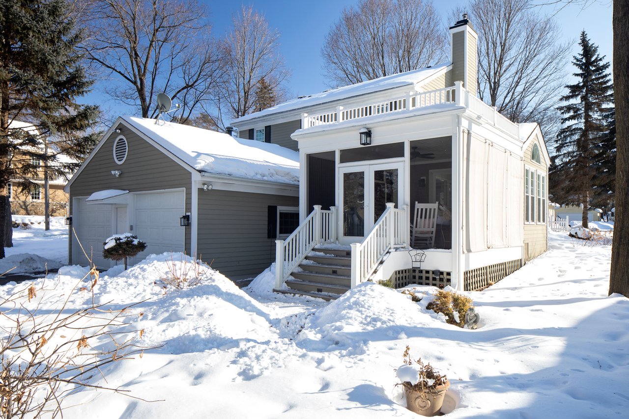 19100 Azure Road | Deephaven