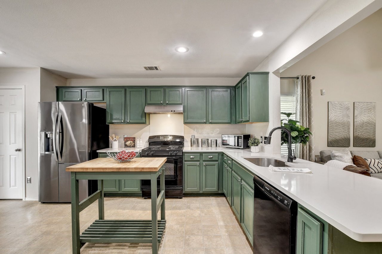 185 Sampson, Kyle, Texas 78640