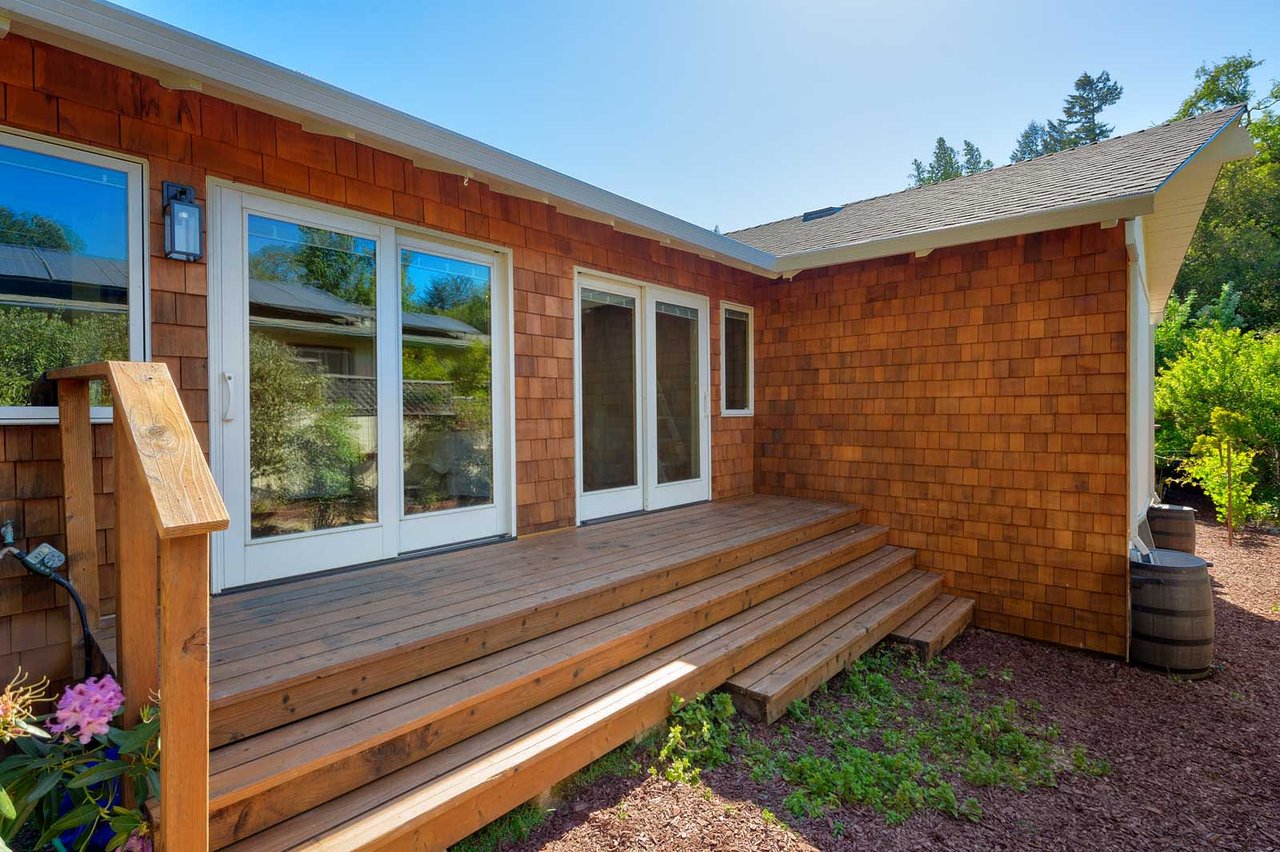 60 Oak Grove Avenue, Woodacre