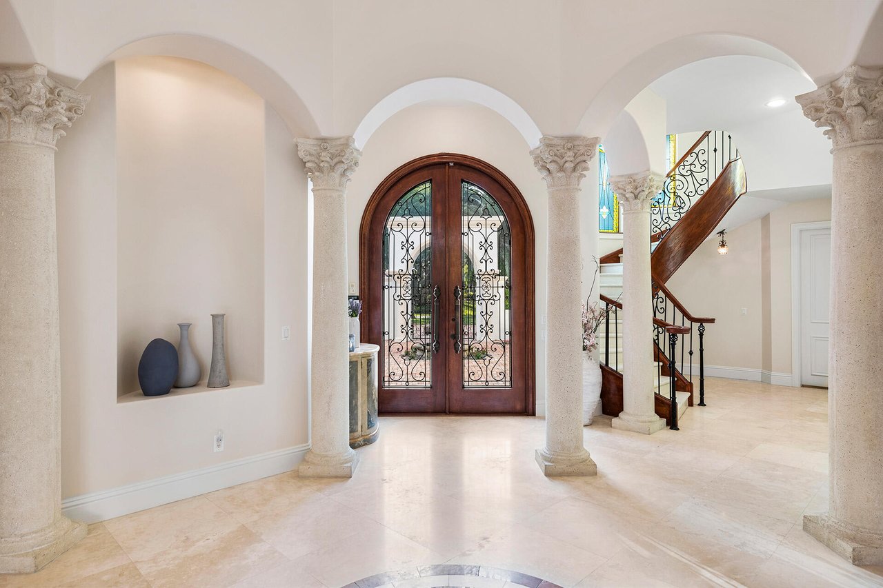 8060 Twin Lake Drive