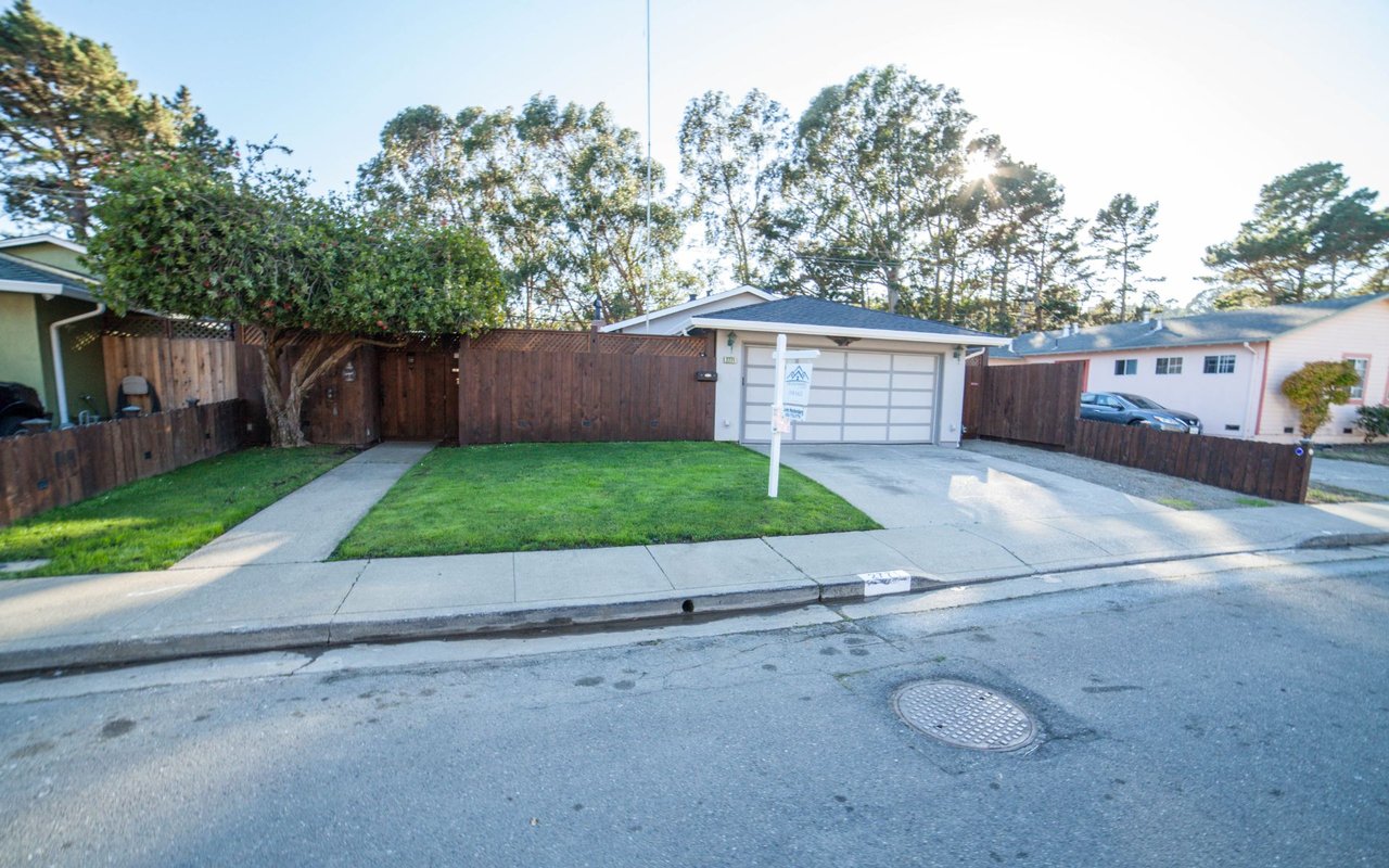 2771 Fleetwood Dr