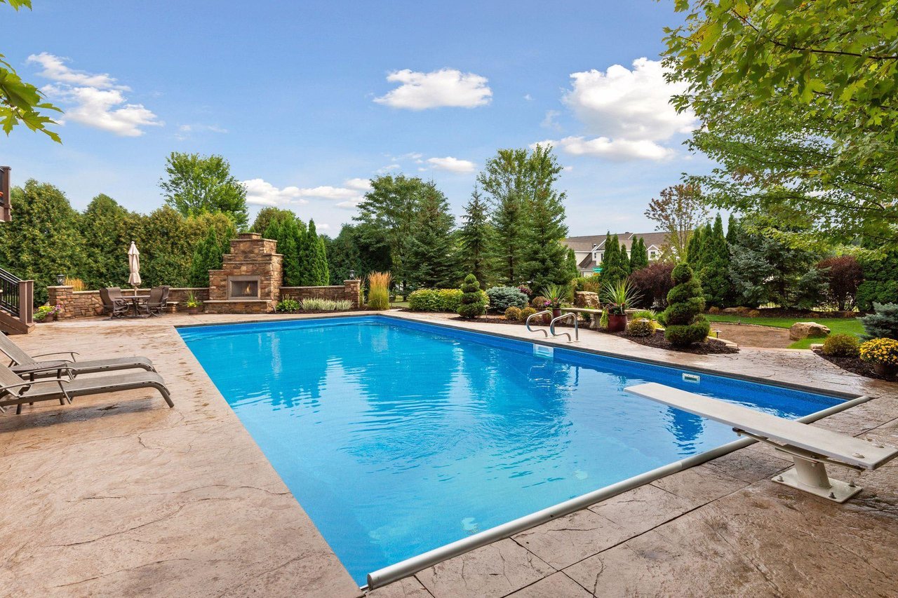 Stunning Eagan Masterpiece!