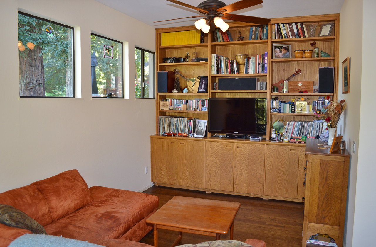 52 Piedmont Road, Larkspur