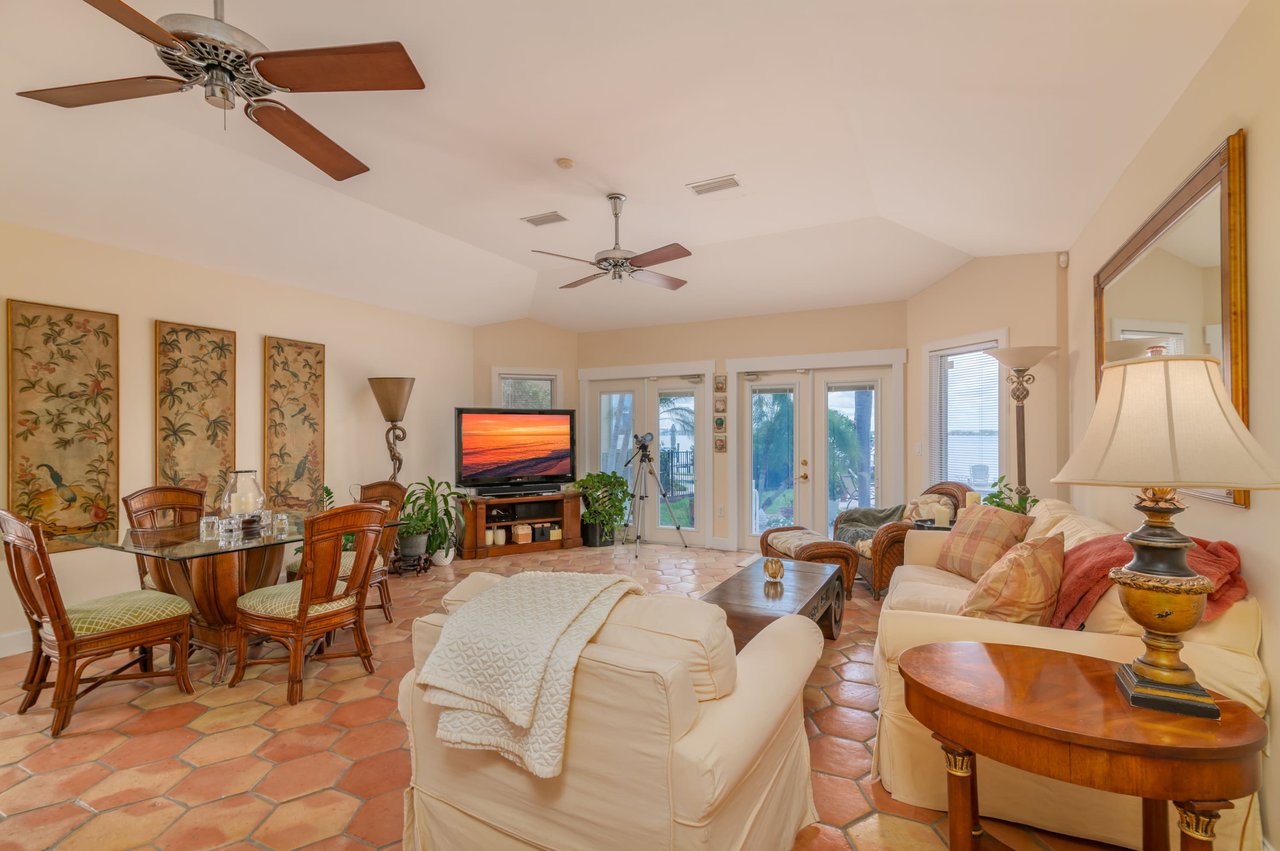 Prestigious Address in Lido Shores