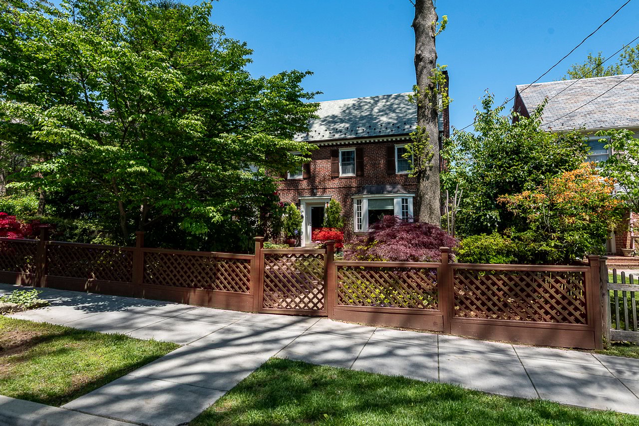 3709 Yuma Street NW