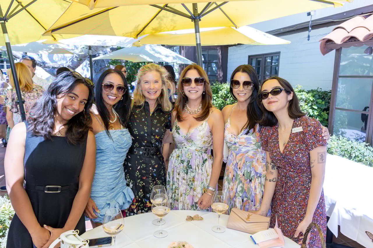 Fleurs, Friends & Fashion in Bloom 