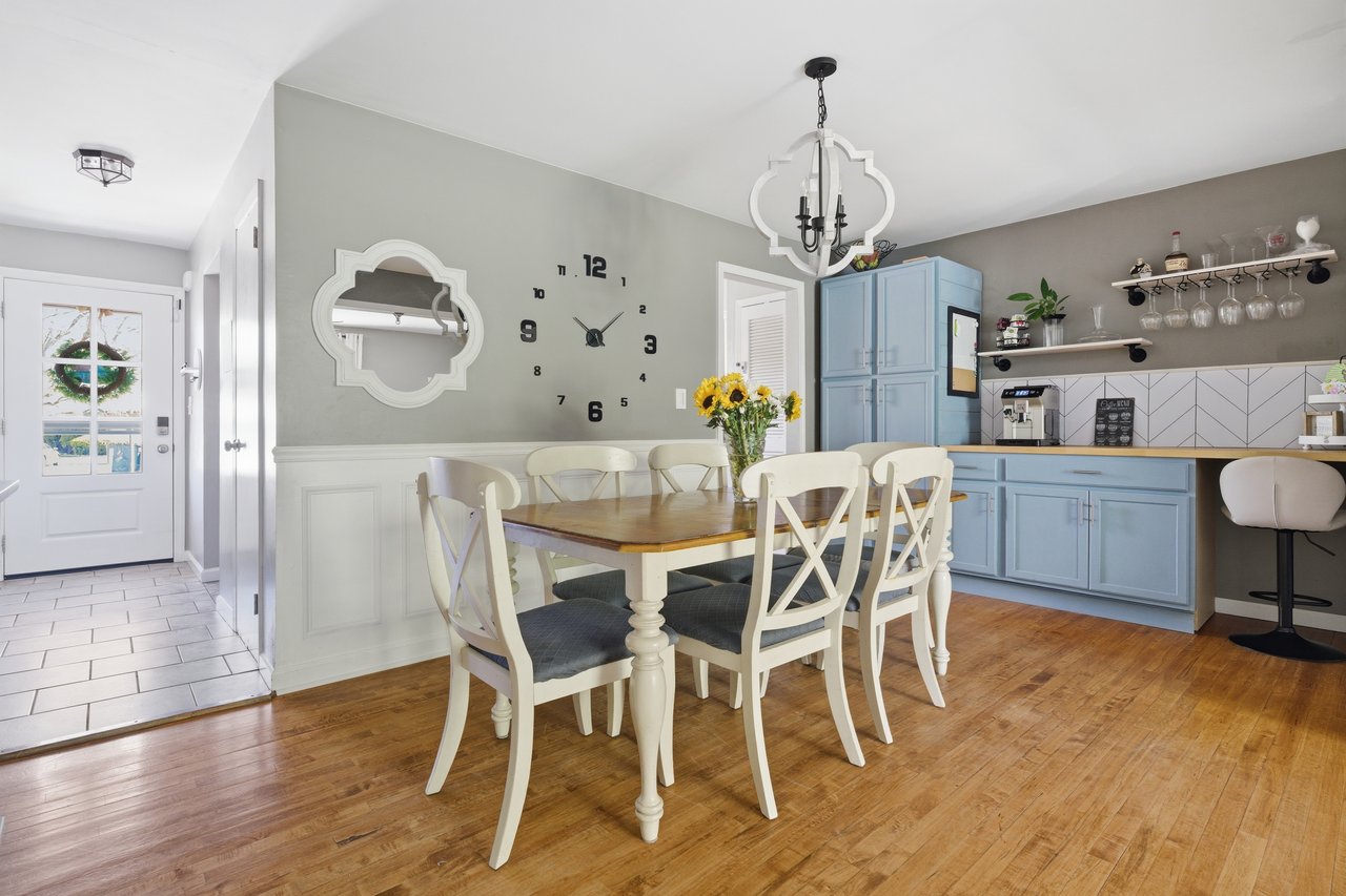 2401 Tudor Court