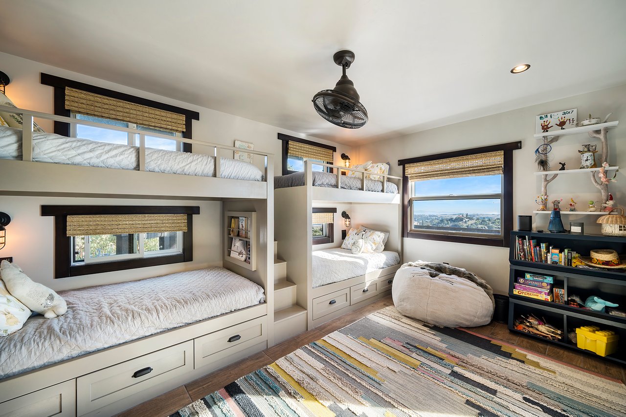 41005 Valle Vista