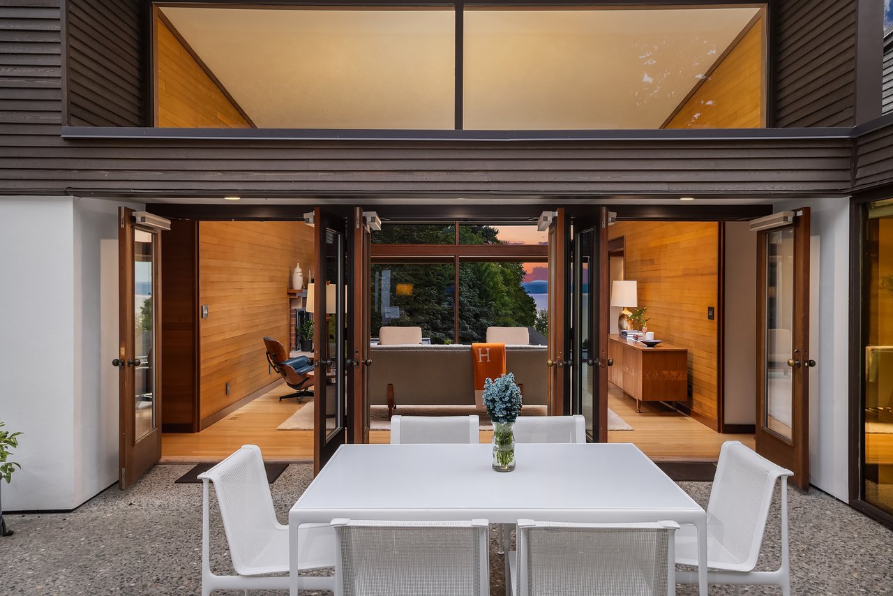 4343 W McLaren Street