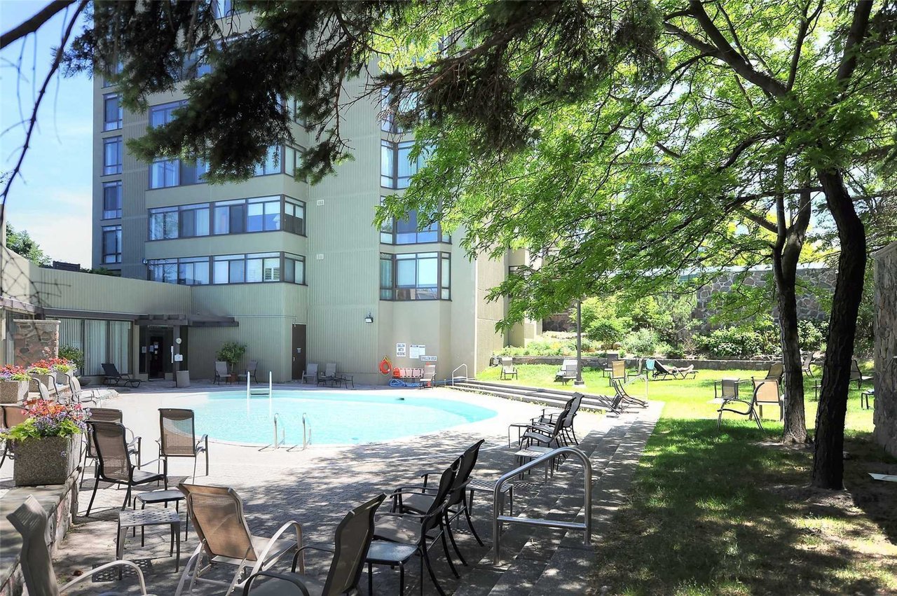 65 Skymark Drive 301