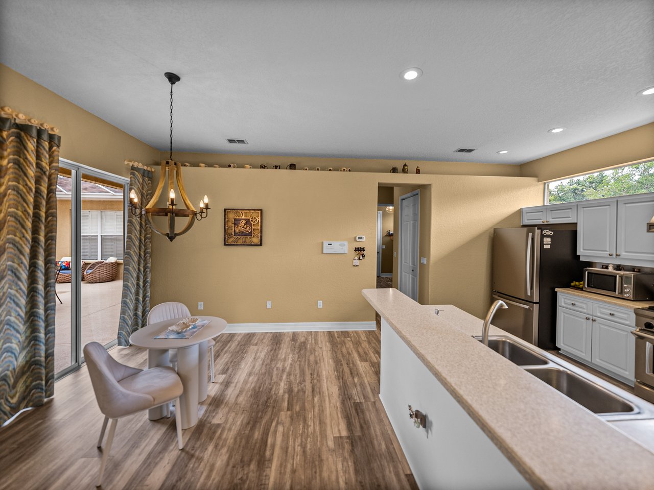 12413 WOODLANDS CIR