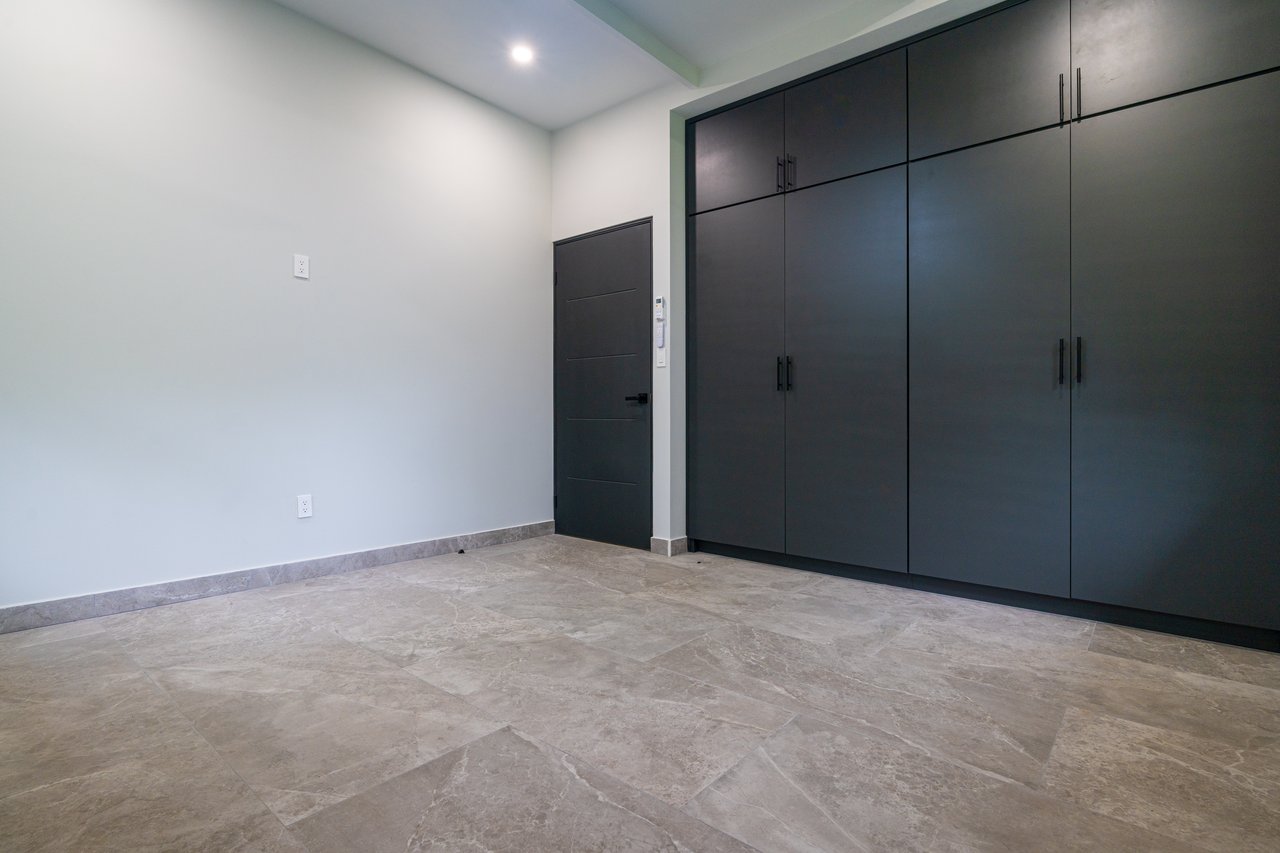 Tres Rios Waterfall House – Nature, Comfort & Elegance Combined, Brand New Construction with Warranty!