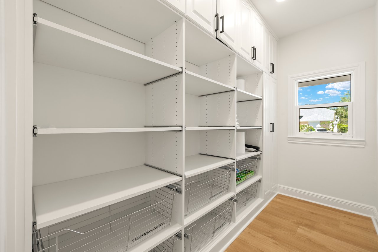 8451 Casa Del Rio LN