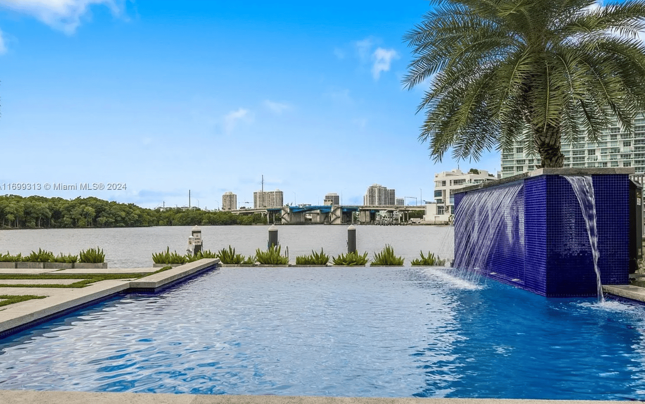 323 Atlantic Ave, Sunny Isles Beach, FL 33160