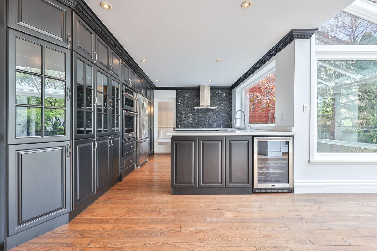 108 Whittington Place, Oakville