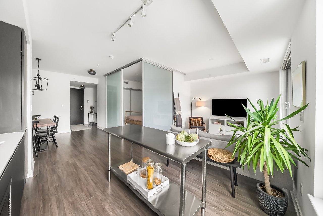 377 Madison Ave #502