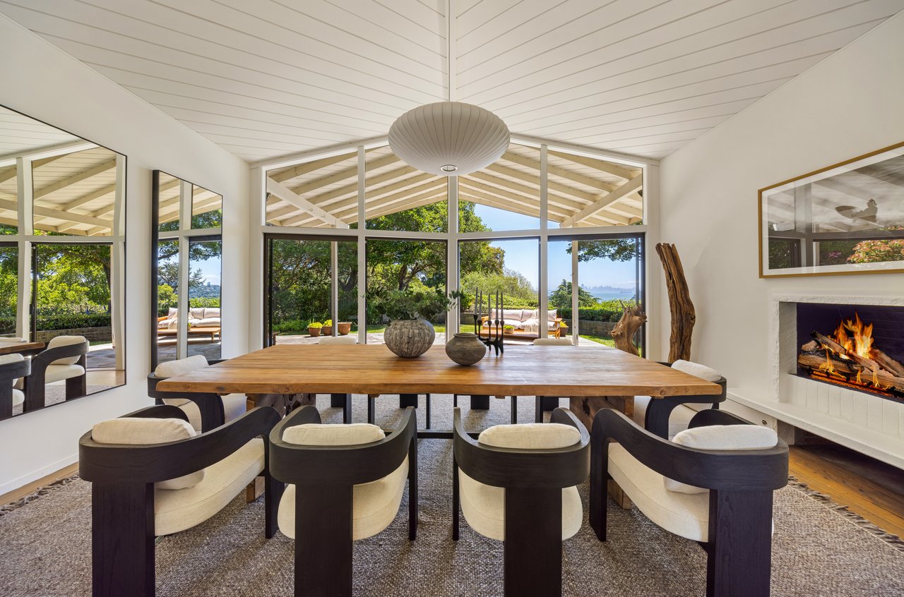 Rare 1+ Acre Dream Site