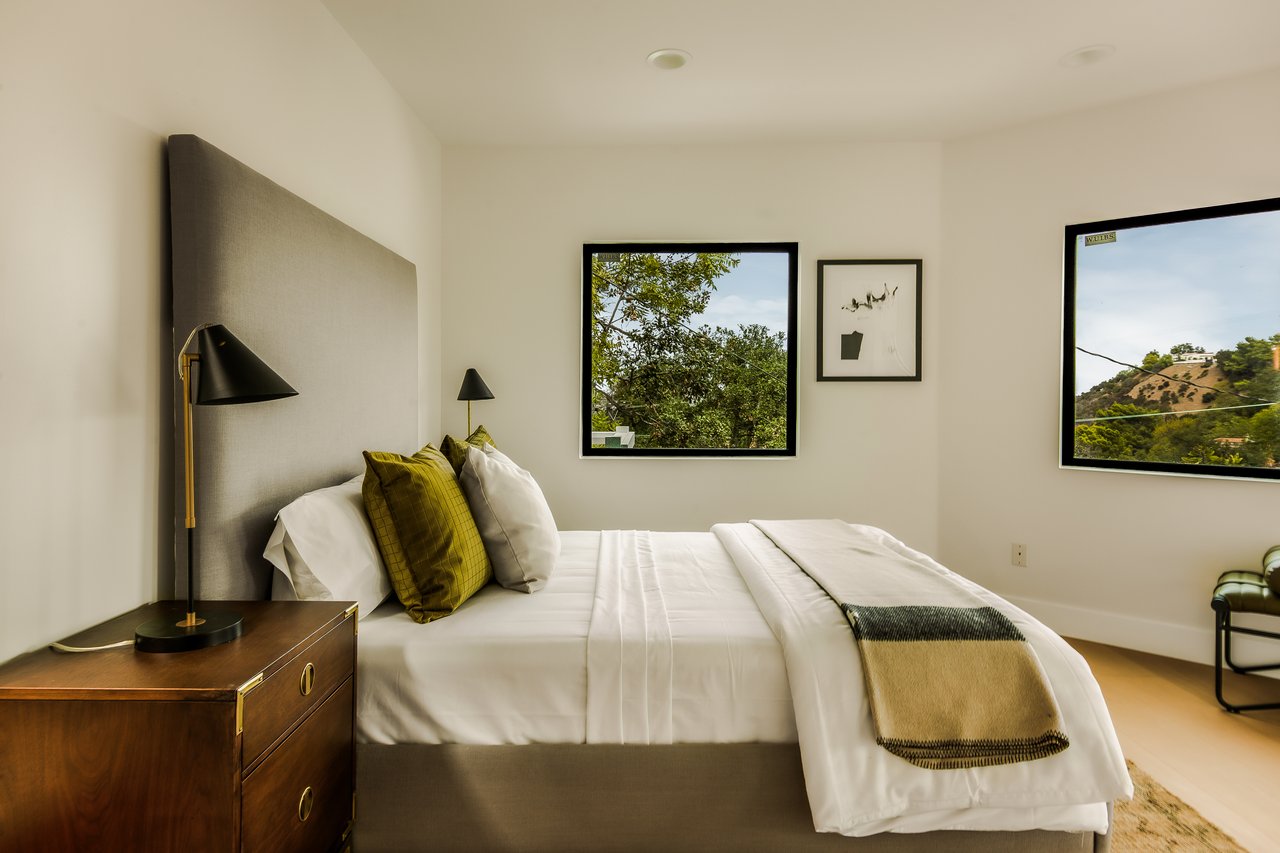 8921 Appian Way, Hollywood Hills