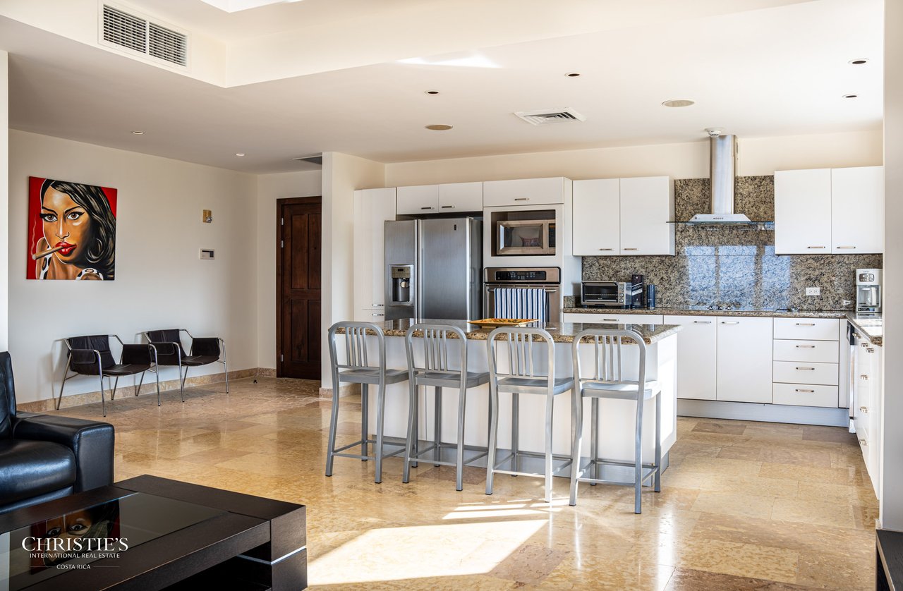 Elegant Oceanfront Living in Jacó – 2-Bedroom Condo at Acqua Residences