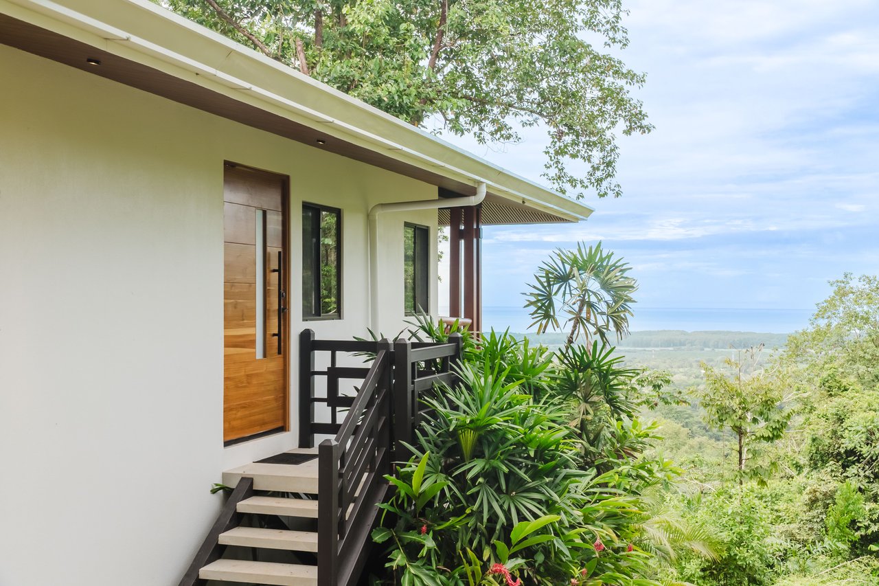 Casa Tucán, Ocean View Villa with Private Trail to River & Waterfalls