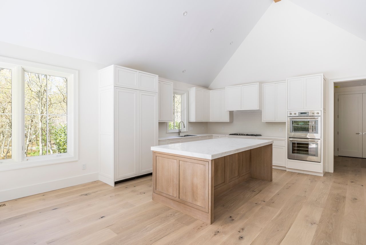 21 Ocean Pkwy, East Hampton