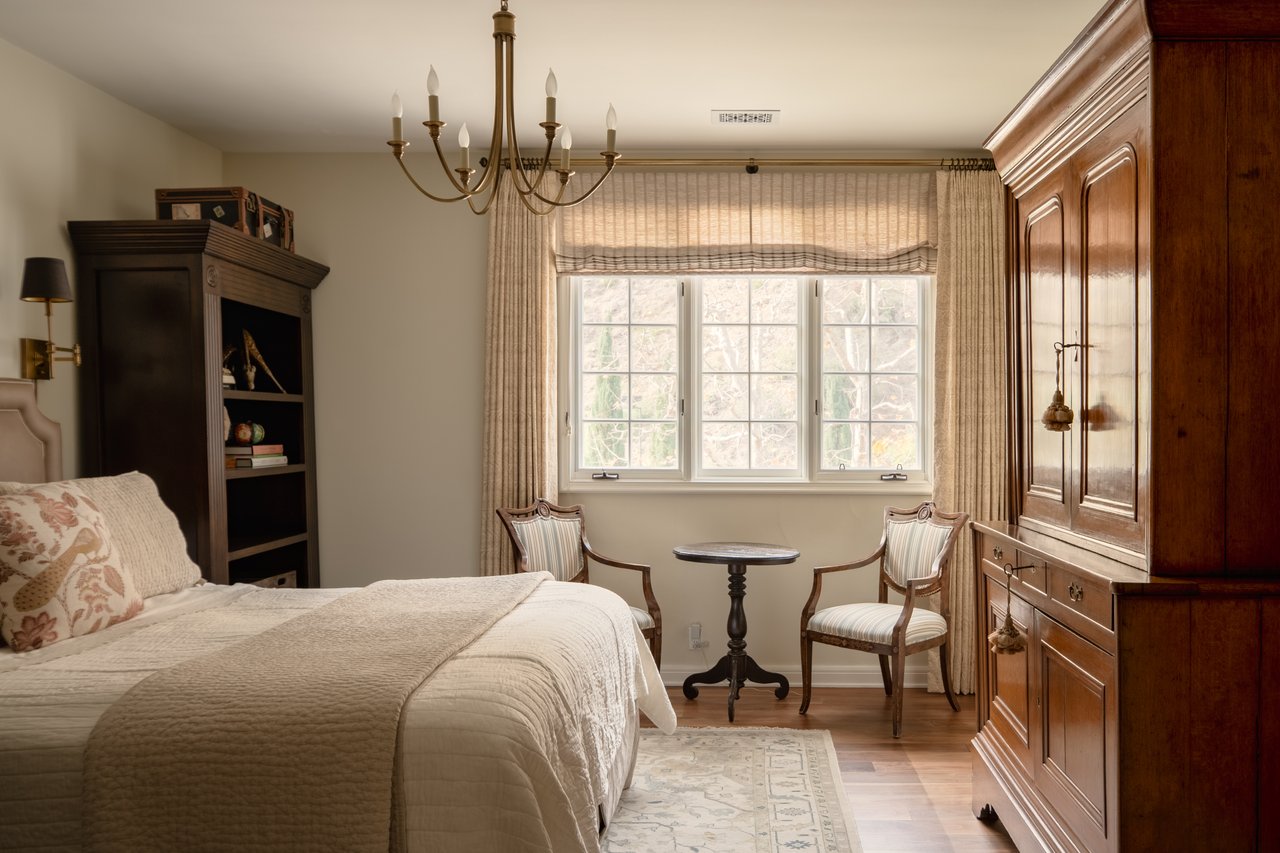 1420 Moraga Dr, Bel Air