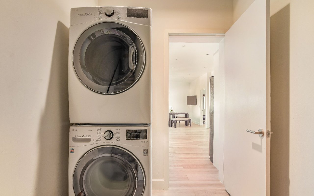 8788 Shoreham Dr Unit: PH43
