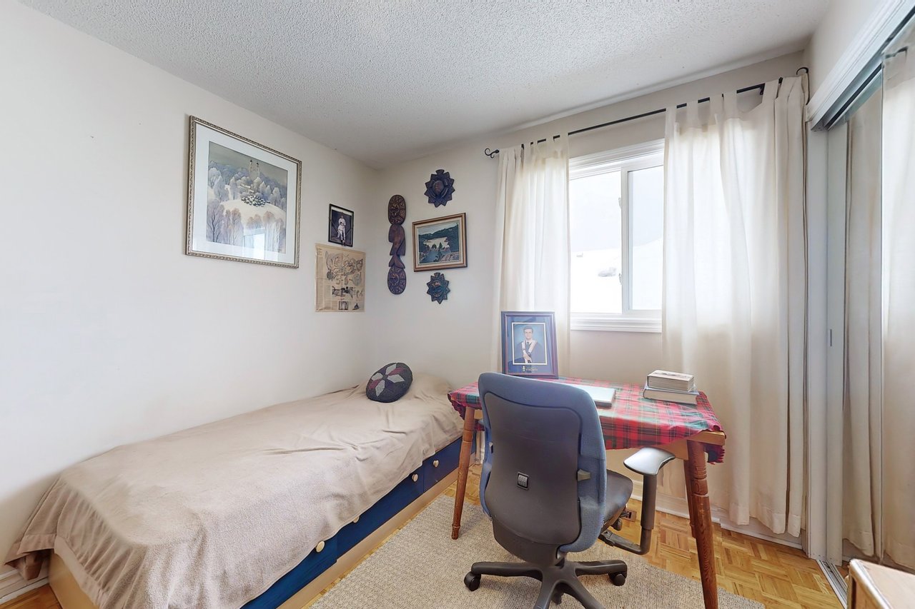 189 Humberland Dr