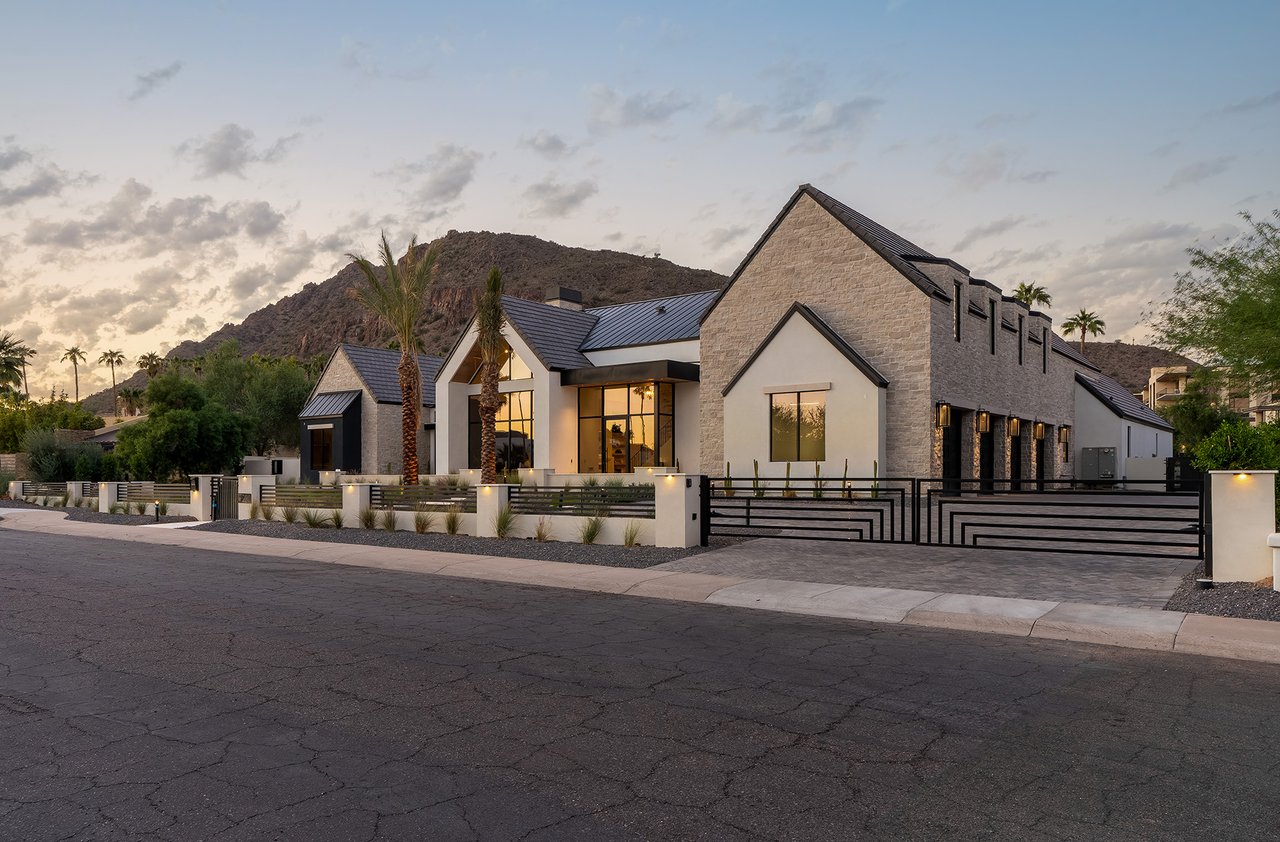 6230 E HILLCREST Boulevard