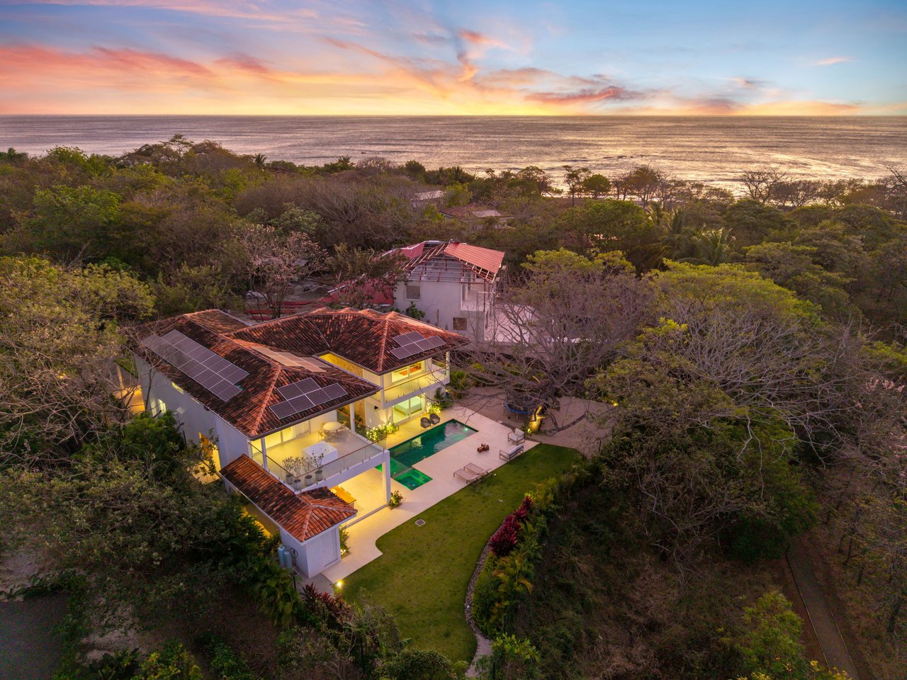 Casa Estrella de Mar | Luxury 5-Bedroom Beachside Home for Sale in Las Golondrinas, Hacienda Pinilla