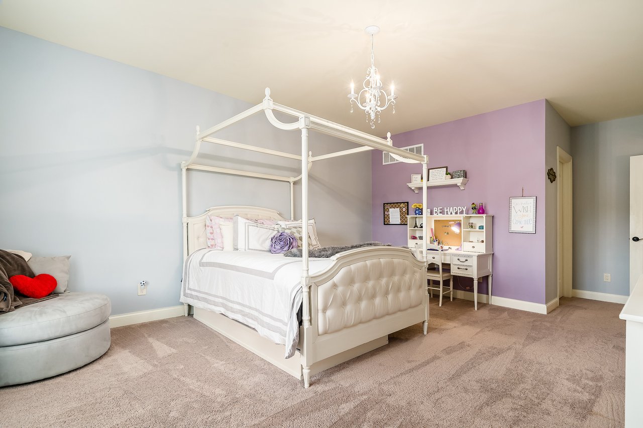 1999 Woodland Hall Drive