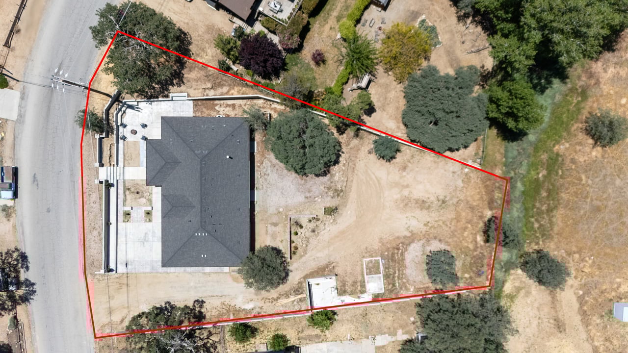21305 Country Club Dr. 