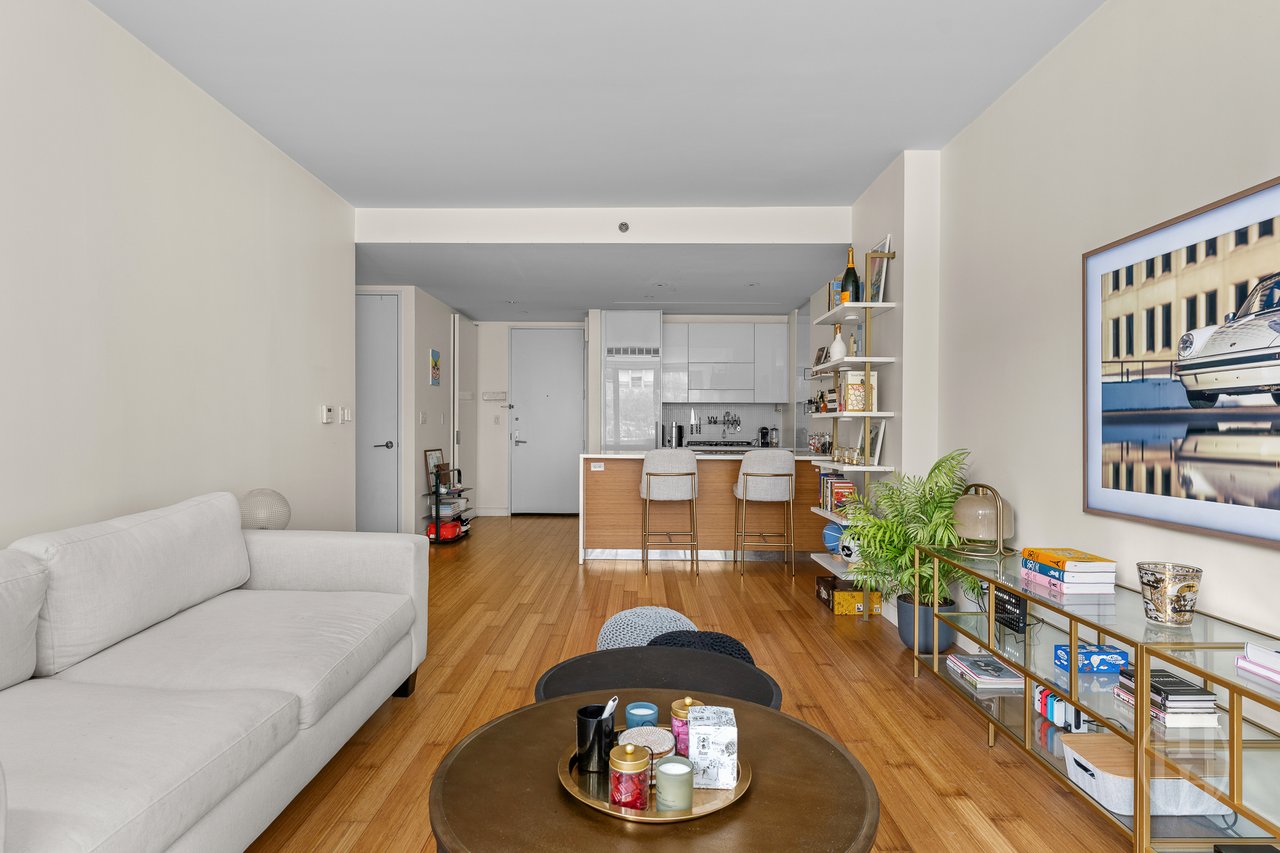 303 E 33rd Street 2-L