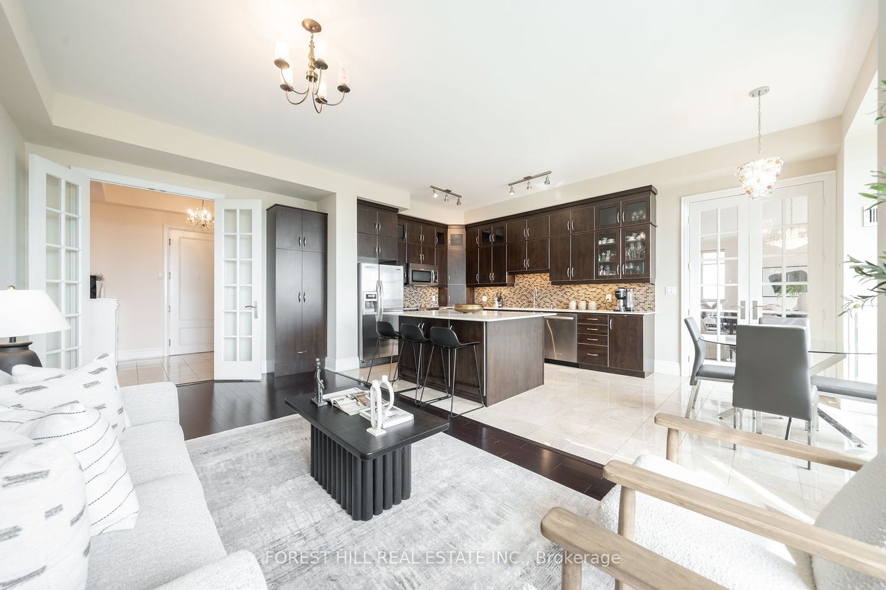 LIVING IN ARIA PENTHOUSES