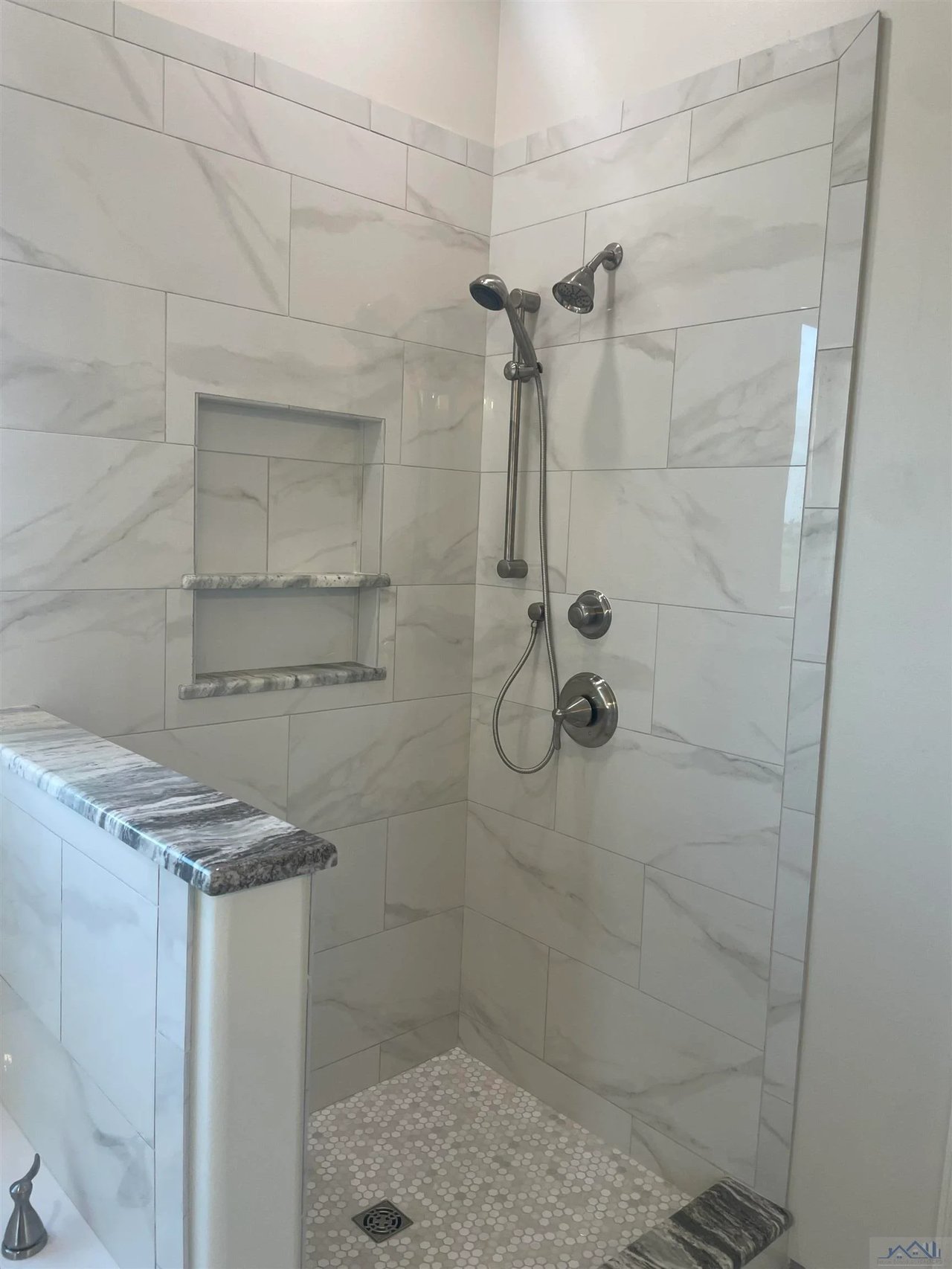 351 Ravensaide Dr
