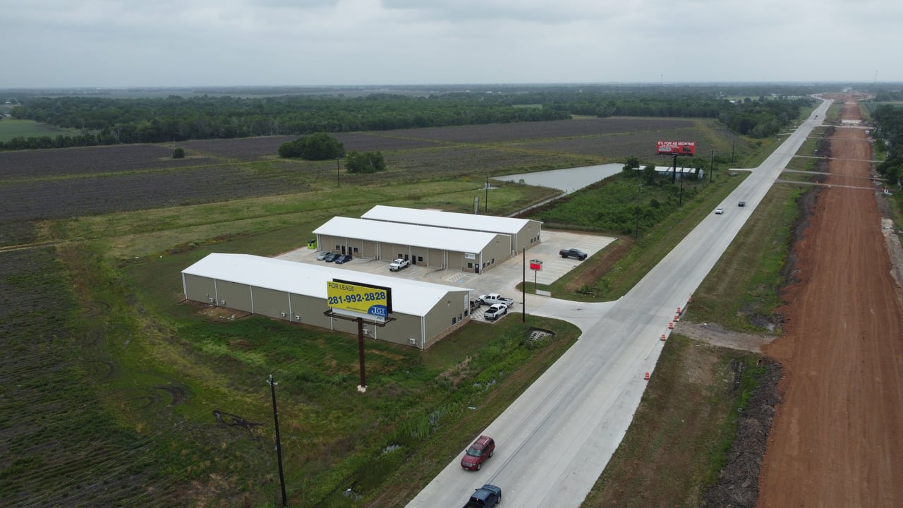 9210 TX 36 Business Park