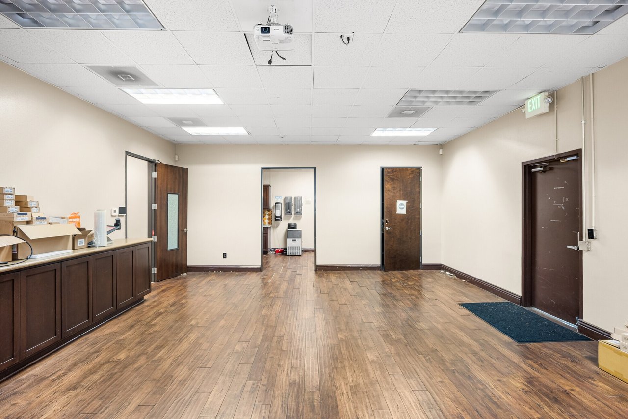 2525 W Woodland Dr, Anaheim, CA 92801