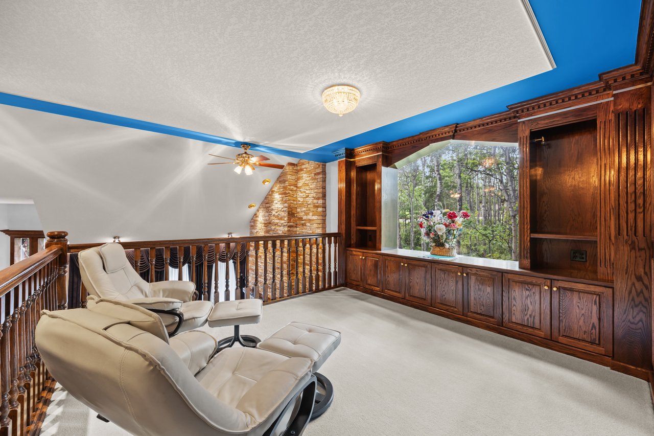 7 Biggar Heights Bay