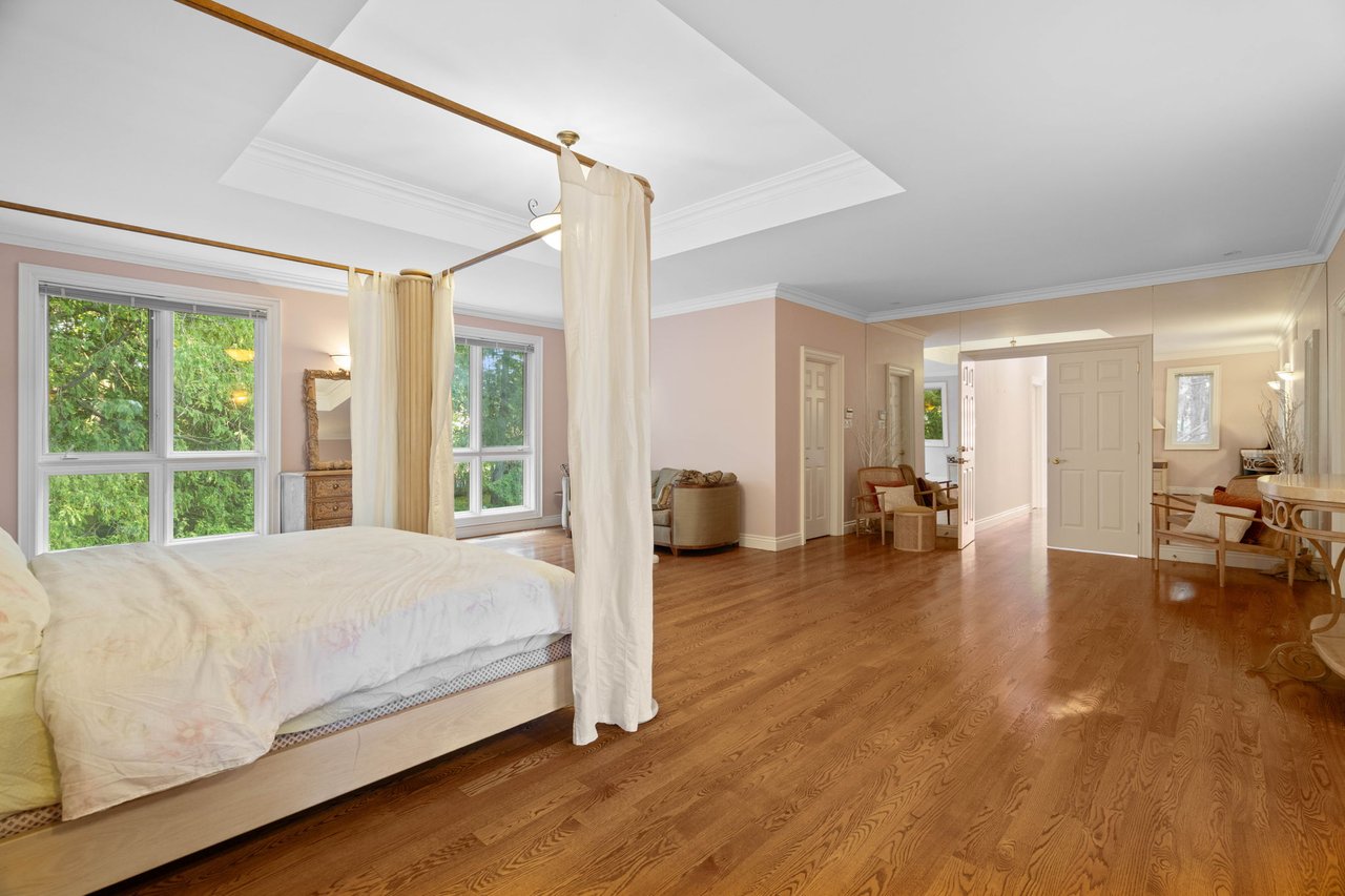 Neoclassical Residence