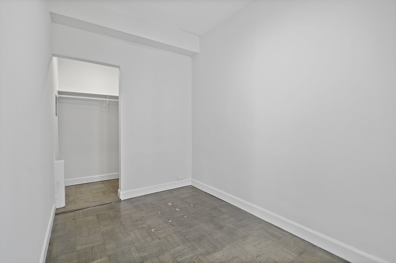  26 St. Joseph Street Unit: 607