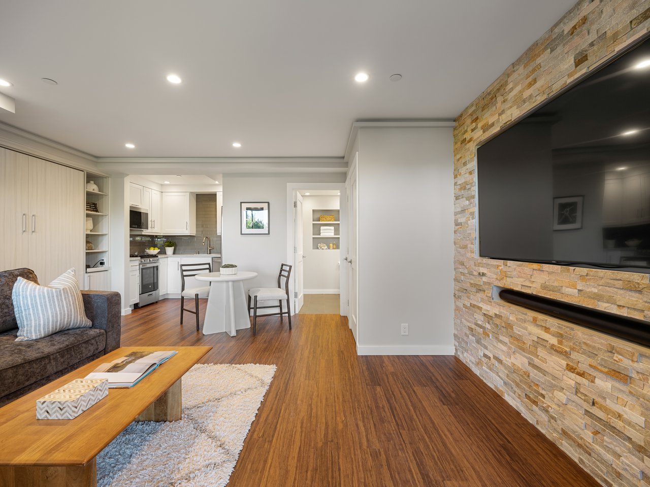 Stunning View Residence Built in 2015