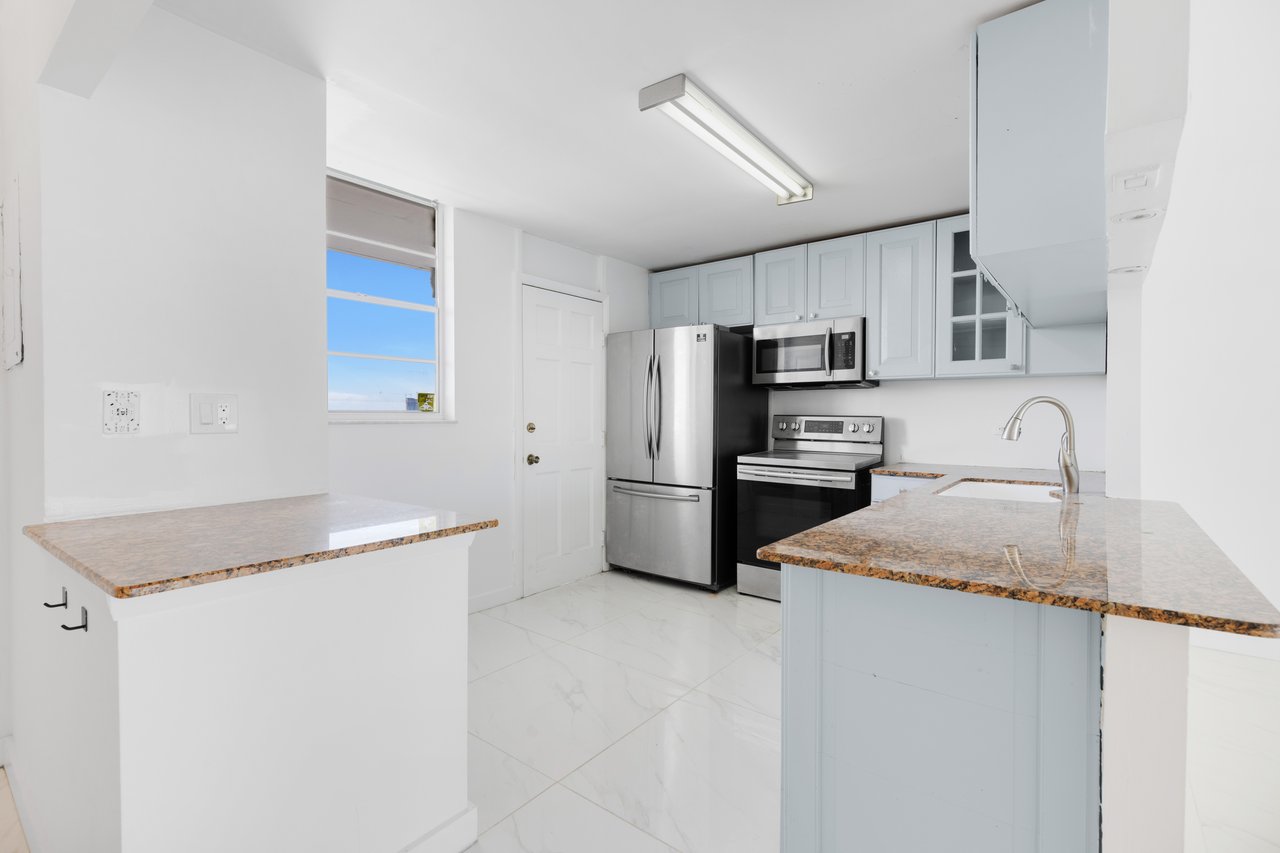 3545 NE 166th St #1004 North Miami Beach