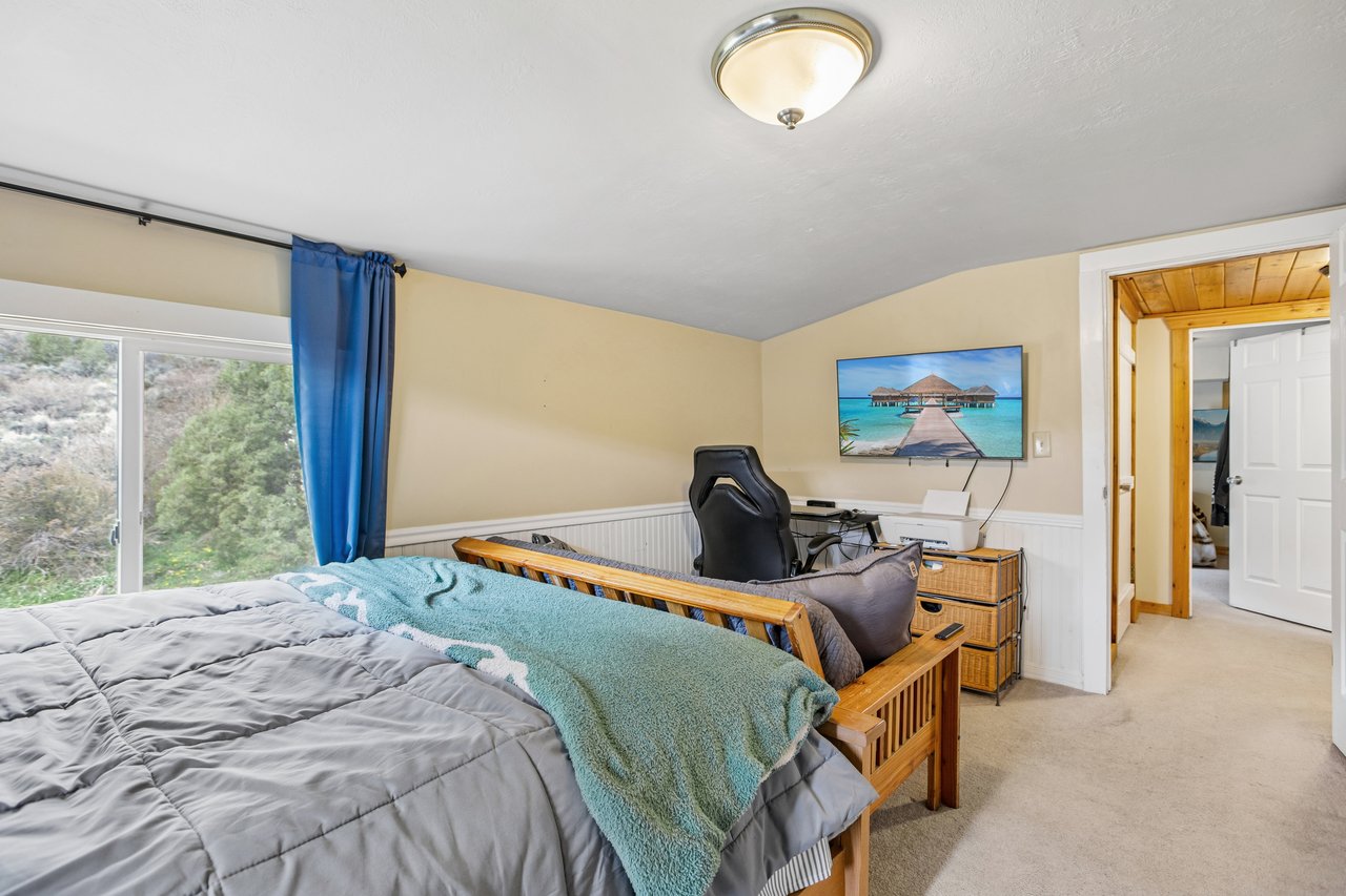 1538 Country Cir