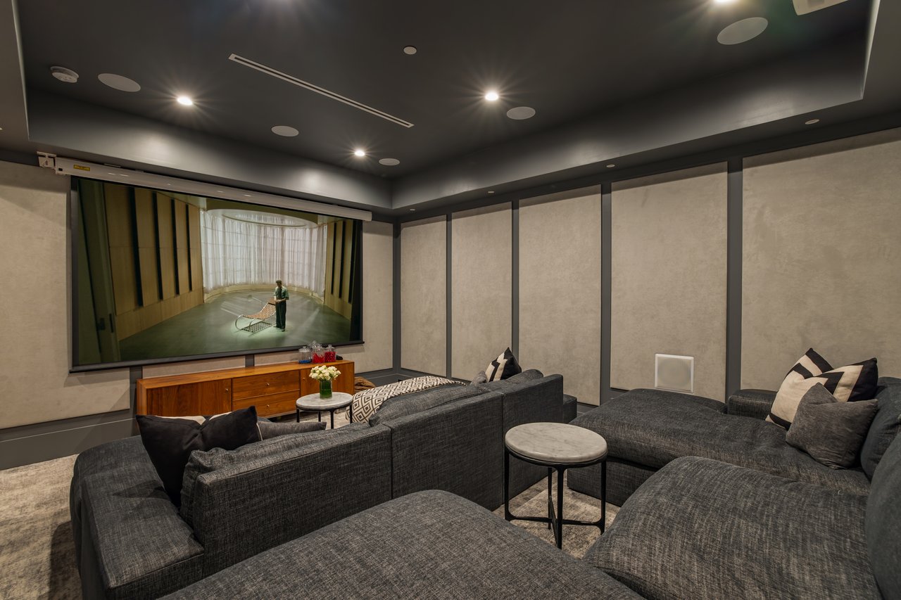 4533 Gentry Ave, Studio City