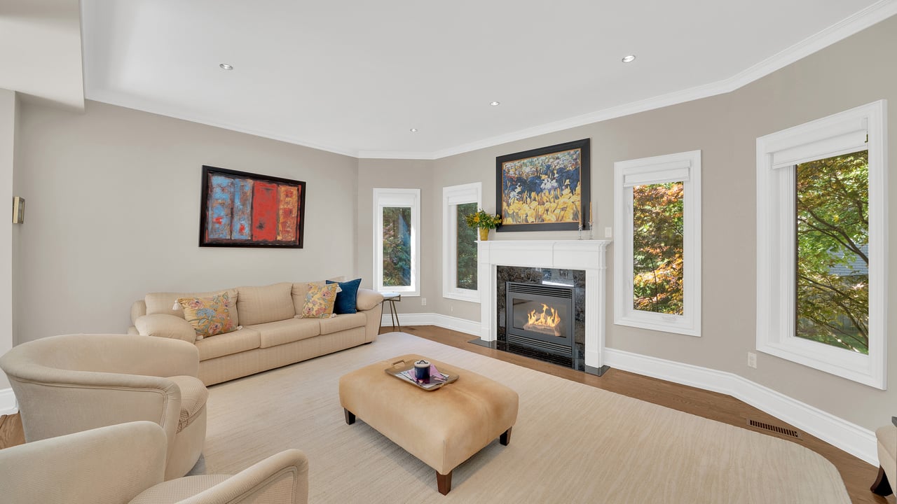 19 Stockdale Cres, Richmond Hill Ontario