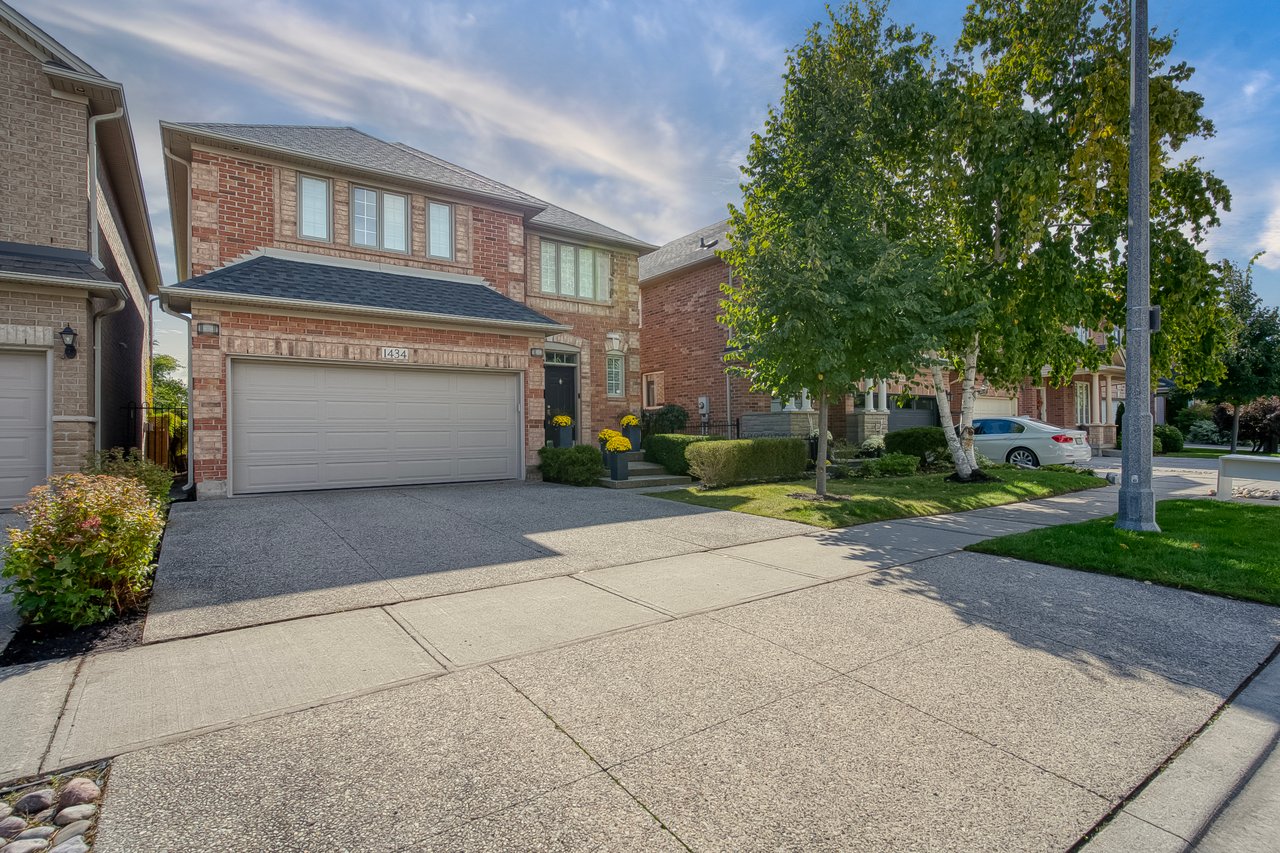 1434 Gulledge Trail, Oakville, ON L6M 3Z8