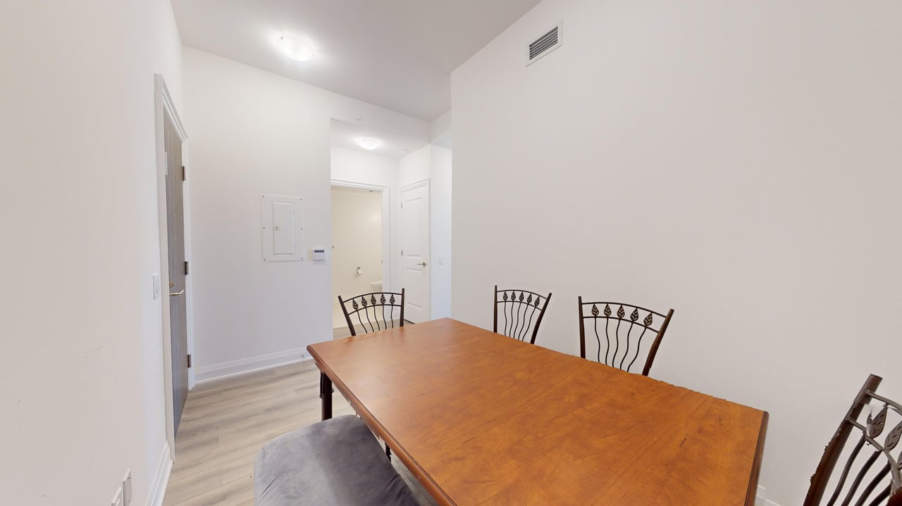 10 Gatineau Drive Unit: 209