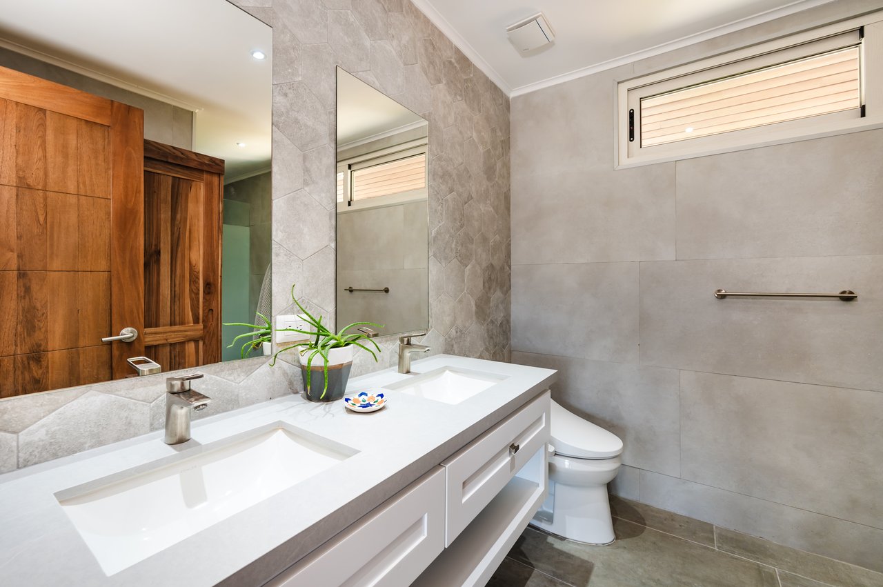 Casa Escondida & Casa Jungla, Miramar 47 | Dual Luxury Ocean-View Estate in Mar Vista, Playa Flamingo